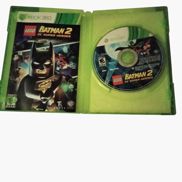 Lego Batman 2 DC Super Heroes Xbox 360 Game - Picture 2 of 5